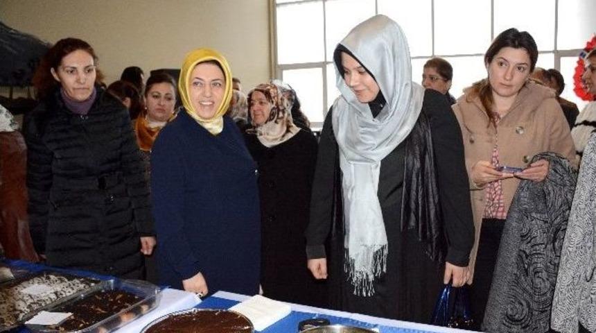 Kadın Platformu&rsquo;ndan Yardım Kermesi