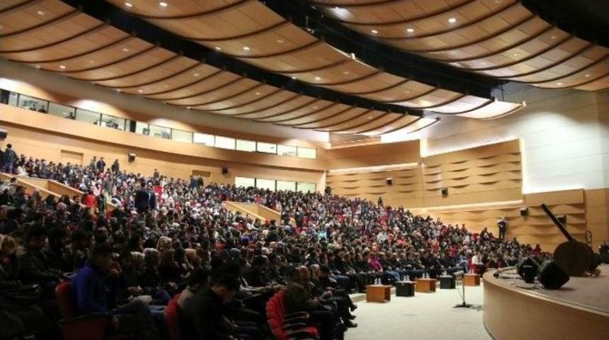 Ne&uuml; K&uuml;lt&uuml;r Ve Kongre Merkezi, Şehrin Bilim, K&uuml;lt&uuml;r Ve Sanat Merkezi Olmaya Aday&rlm;