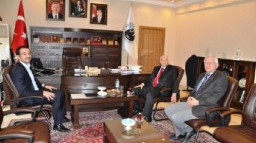 Nevşehir Eski Valisi Hacımustafaoğlu&rsquo;ndan G&ouml;reme Belediyesine Ziyaret