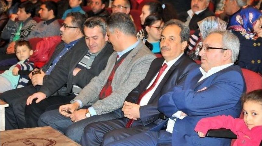 &ldquo;benim Adım &Ccedil;anakkale&rdquo; Akşehir&rsquo;de Sahnelendi