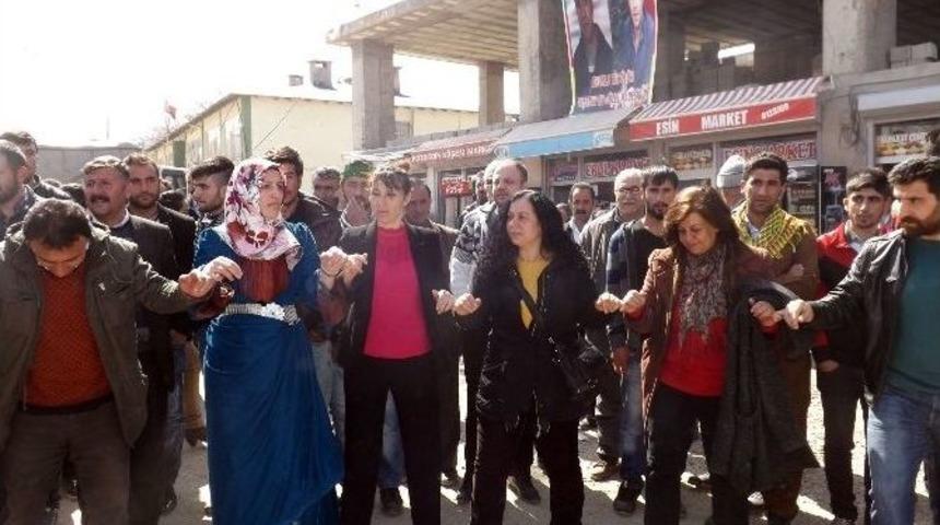 Gevaş&rsquo;ta Nevruz Kutlamaları