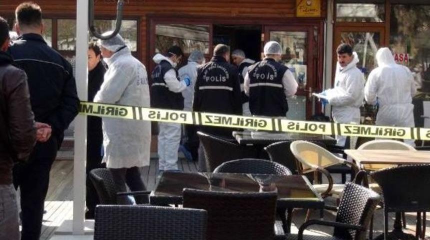 Adapazarı'nda &Ouml;zel G&uuml;venlik G&ouml;revlisi Bı&ccedil;akla &Ouml;ld&uuml;r&uuml;ld&uuml;
