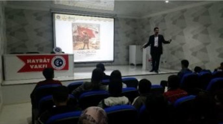 Halk Eğitim Okullarında Osmanlıca T&uuml;rk&ccedil;esi&rsquo;nin &Ouml;nemini Anlatılıyor