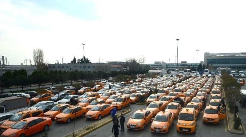 Taksiciler T&uuml;rkiye&rsquo;nin &lsquo;en&rsquo;lerini Se&ccedil;iyor