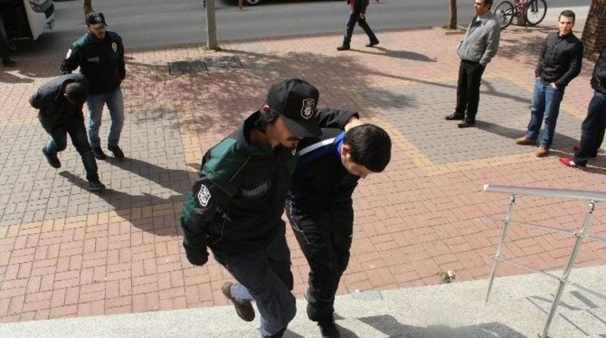 Kocaeli&rsquo;de Uyuşturucu Operasyonu: 21 G&ouml;zaltı