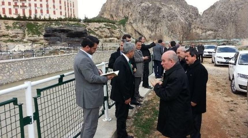 Büyükşehir Darende’yi Masaya Yatırdı