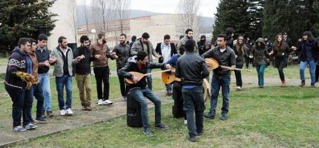 Omü'de Nevruz Ateşi Yakıldı