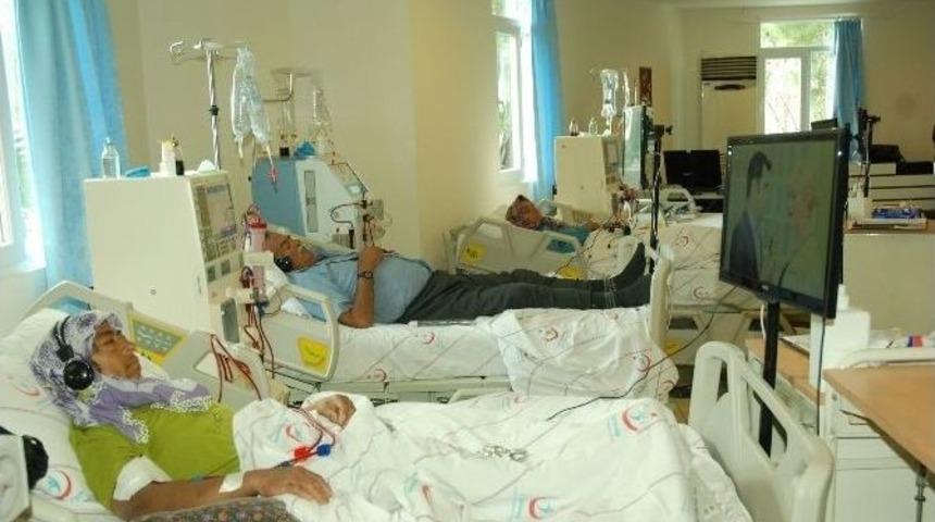 Diyaliz Merkezi’nde Hastaya Özel Televizyon