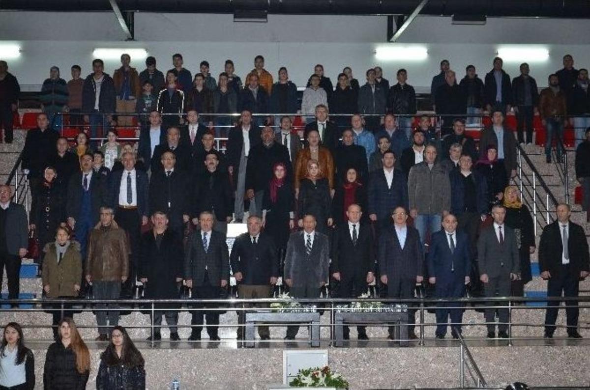 Şehitler Rahmet Ve Ş&uuml;kranla Anıldı