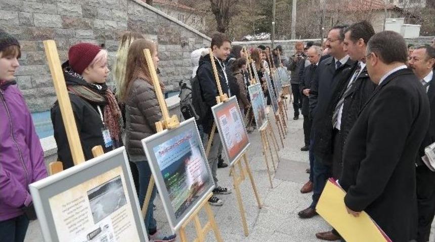 Beş &Uuml;lkenin &Ccedil;ocukları Barış İ&ccedil;in Y&uuml;r&uuml;d&uuml;