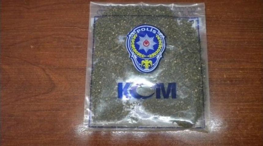 Sakarya&rsquo;da Uyuşturucu Satıcılarına Operasyon: 4 Tutuklama