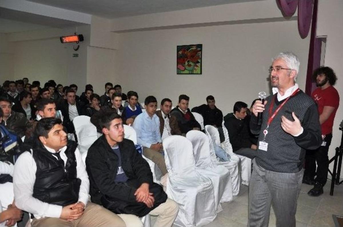 Nişantaşı &Uuml;niversitesi Tekirdağ&rsquo;da &Ouml;ğrencilerle Buluştu