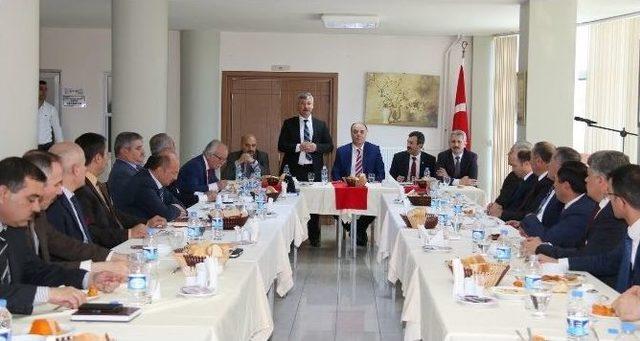 Milli Eğitim Müdürleri Saruhanlı’da Toplandı