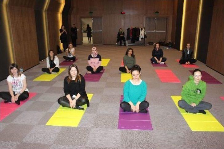 Memorial Ankara Hastanesi’nde Ücretsiz ‘hamilelik Yogası’ G3