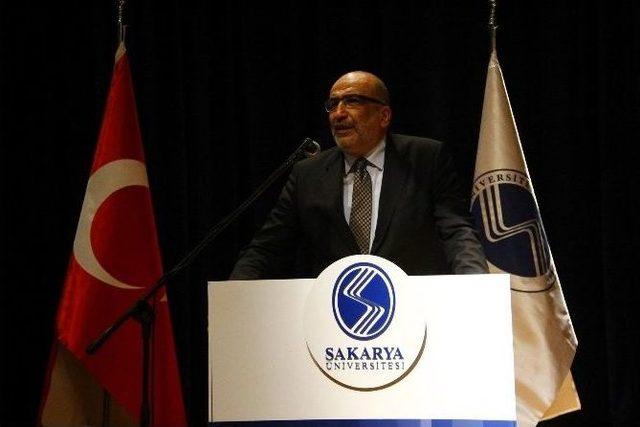 ‘türk Modernleşmesi’ İsimli Konferans Saü’de Gerçekleştirildi