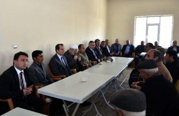 Vali Taşyapan’dan Nehir’in Ailesine Taziye Ziyareti G1