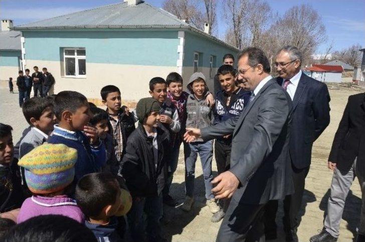 Vali Taşyapan’dan Nehir’in Ailesine Taziye Ziyareti G2