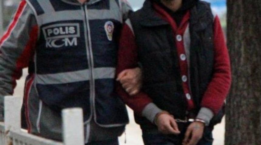 Yolcu Otob&uuml;s&uuml;nde Bonzai Ile Yakalandılar