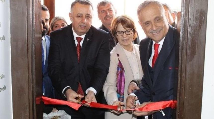 &Ouml;ykam&rsquo;dan Kore Savaşı Fotoğraf Ve Obje Sergisi