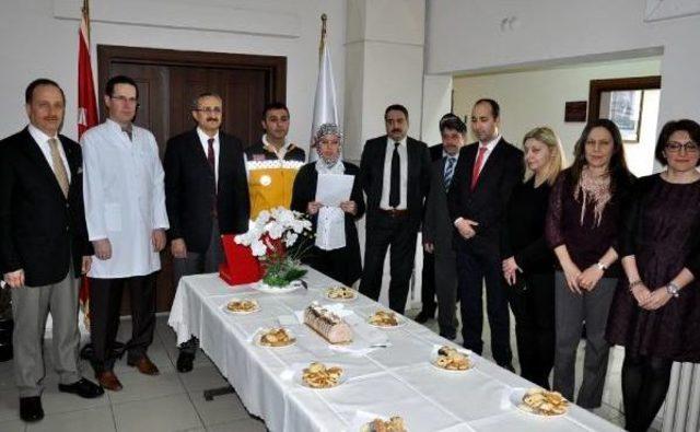 Kocaeli de yılın Hekimleri Ödüllerini Aldı 1