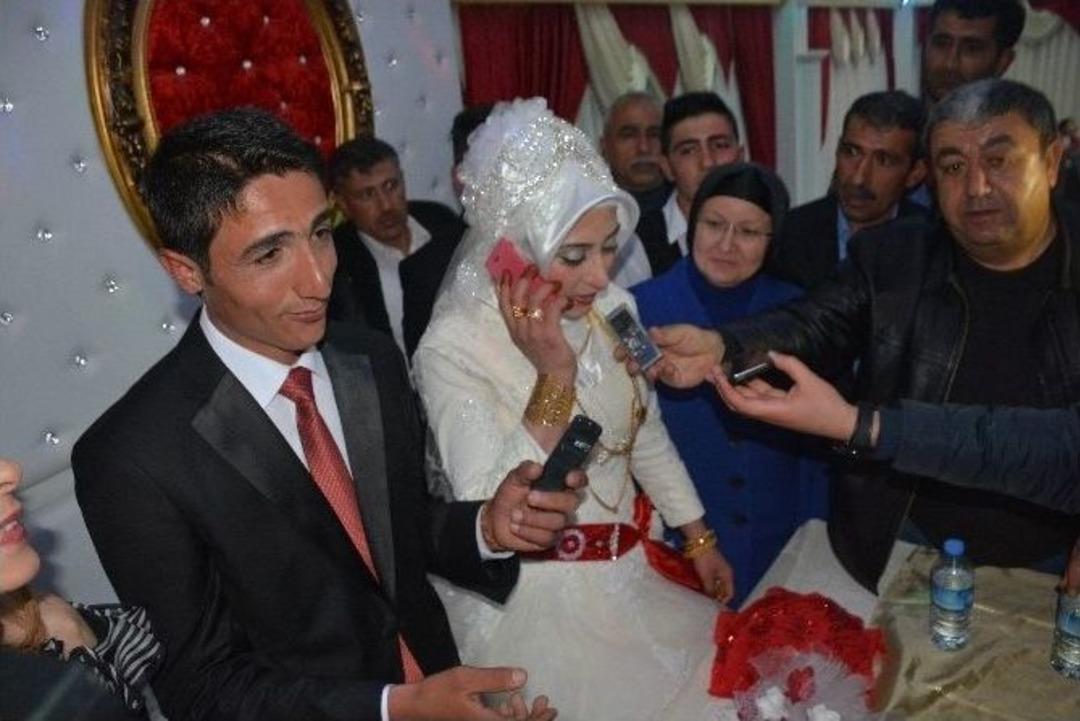 Kobani&rsquo;den Yaralı Kurtulan Ramazan Toy D&uuml;nya Evine Girdi