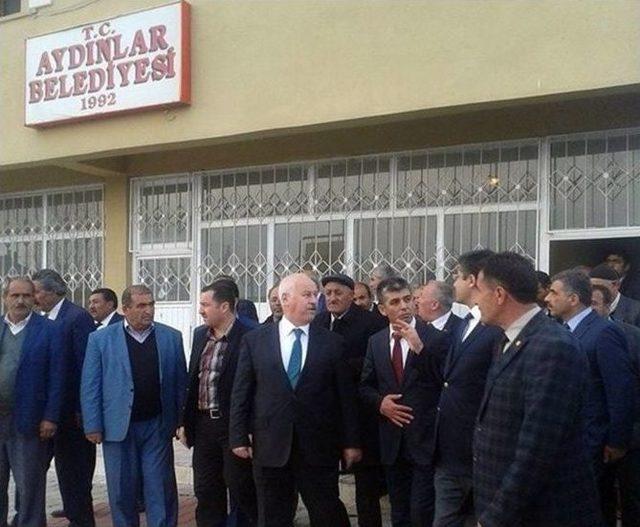 Vali Öztürk’ten Aydınlar Beldesine Ziyaret