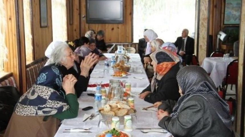 Yaşlılar Haftasında Yaşlılar Unutulmadı