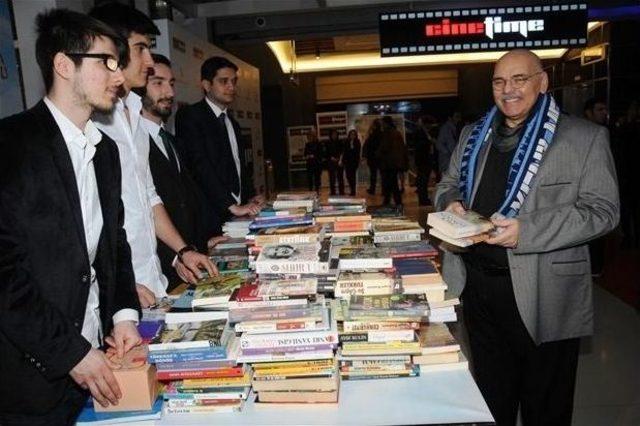 Çü Sinerji Kulübü’nden Galada Kitap Bağışı Kampanyası