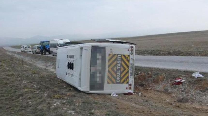 Konya&rsquo;Da Okul Servisi Devrildi: 18 Yaralı