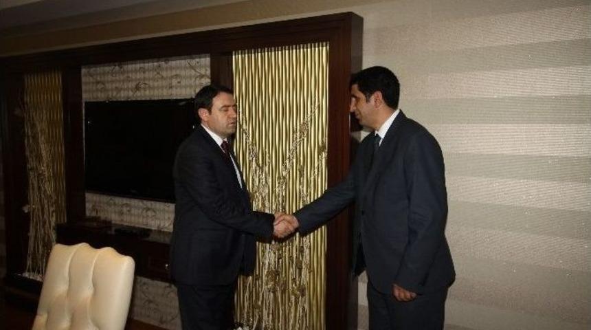 Ağrı Yurt Ay Der Ve Eğitim Hak Sen&rsquo;den Vali Işın&rsquo;a Ziyaret