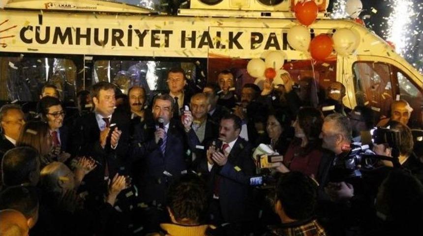 Buca&rsquo;da İktidar Y&uuml;r&uuml;ş Yemeği&rsquo;nde &Ouml;rnek Dayanışma