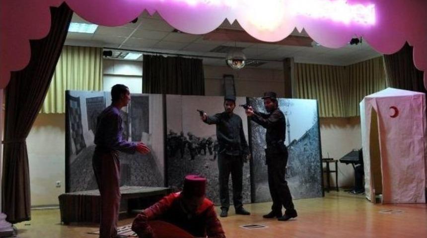 Seydişehir&rsquo;de &ldquo;benim Adım &Ccedil;anakkale&rdquo; Oyunu Sahnelendi