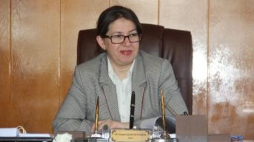 Bayan Vali Turizmde Alt Yapıya Dikkat &Ccedil;ekti