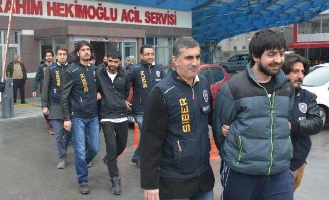 Kredi Kartı Dolandırıcılarından ‘Selfie’ Isteği