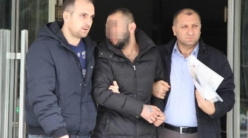 112 Doktorunu Bı&ccedil;aklayan Hasta Yakını Serbest