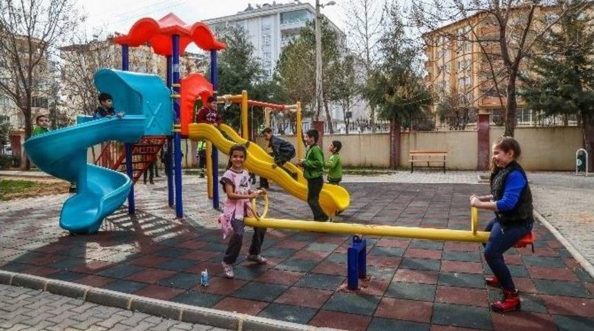 Şehitkamil&rsquo;le Okullar Hayat Buluyor