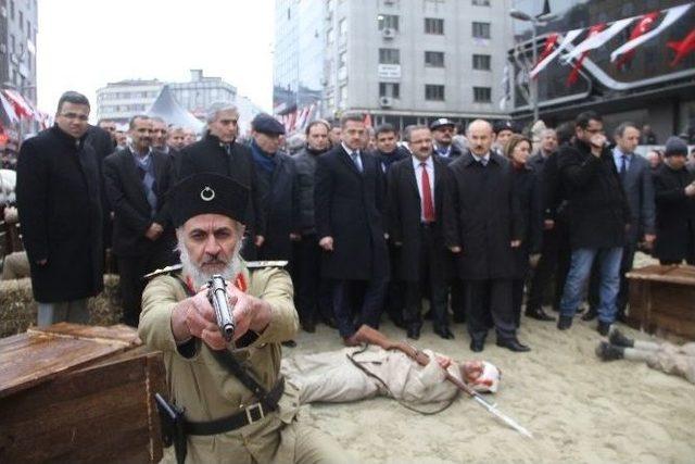 100’üncü Yılında Canlandırılan Çanakkale Savaşı, İzleyenleri Gözyaşlarına Boğdu