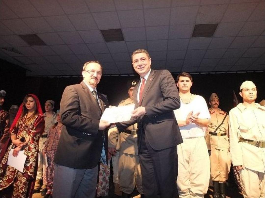 Koca Seyit Memleketinde Tiyatro İle Anıldı