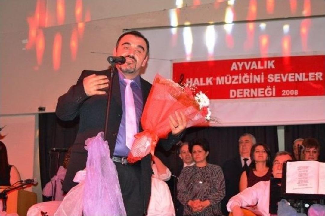 Ayvalık Halk M&uuml;ziği Sevenler Derneği&rsquo;nden L&ouml;semi Hastaları İ&ccedil;in Anlamlı Konser