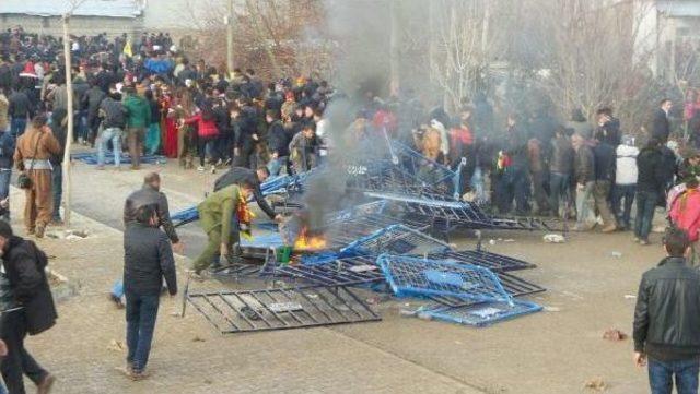 Van'da Nevruz Kutlamasında Olay Çıktı