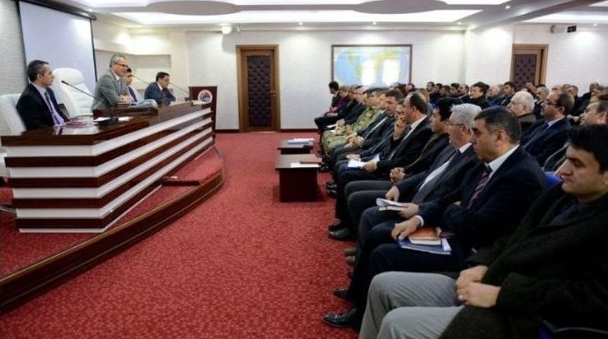 Vali Deniz, Başladığımız Hi&ccedil; Bir İş Yarım Kalmayacak