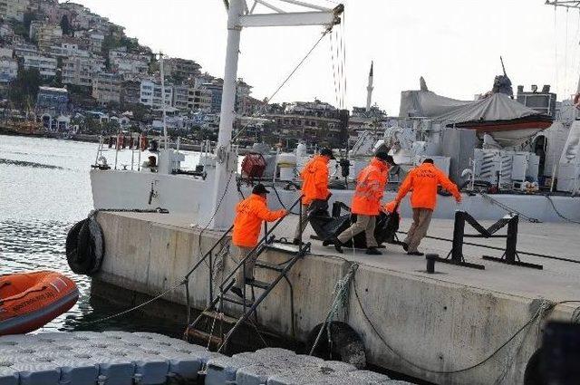 Alanya’da Denizde Erkek Cesedi Bulundu