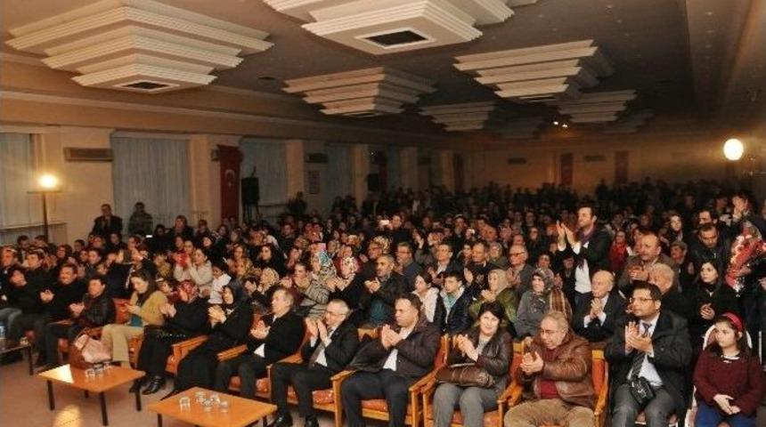 &rsquo;badem &Ccedil;i&ccedil;ekleri&rsquo;ne B&uuml;y&uuml;k Alkış