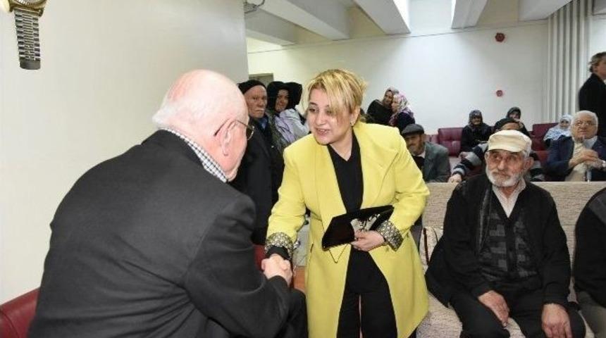 Yaşlılar Haftası&rsquo;nda Huzurevi Sakinlerine Anlamlı Ziyaret