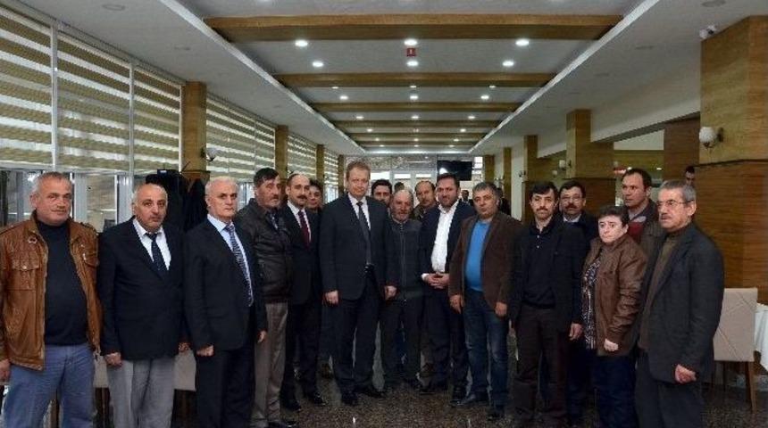 G&uuml;m&uuml;şhane&rsquo;de Transit Yol G&uuml;zergahındaki Esnaf İle Turizm Toplantısı