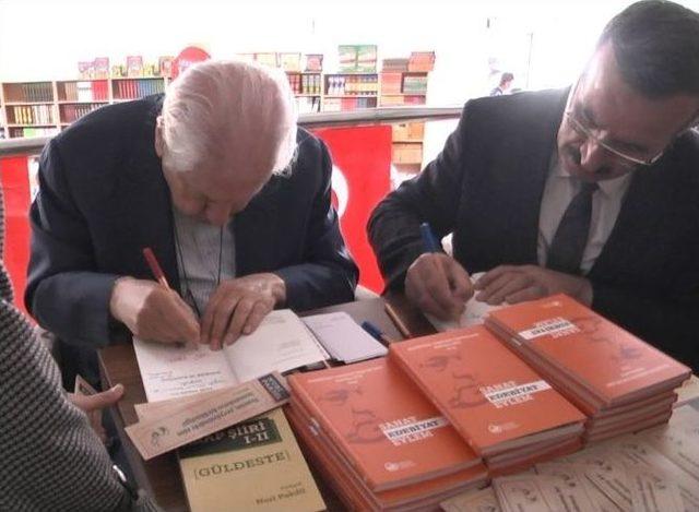 Arnavutköy’de Kitap Fuarı