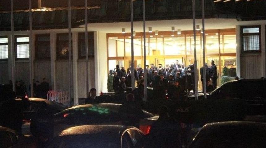 Cumhurbaşkanı Erdoğan Yurda D&ouml;nd&uuml;