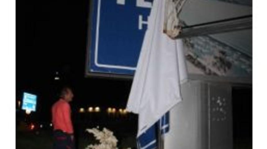 Fethiye İl Tabelası S&ouml;kt&uuml;r&uuml;ld&uuml;