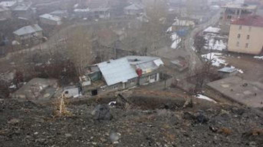 Mahalle Sakinleri &Ouml;l&uuml;mle Burun Buruna Yaşıyor