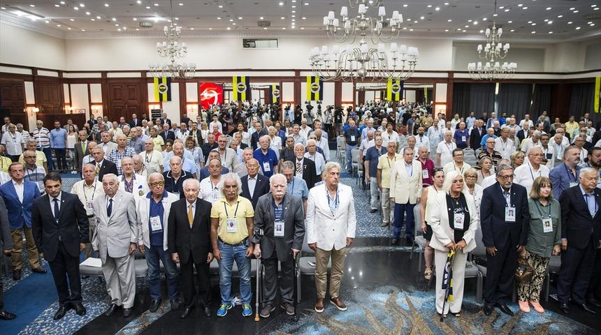 Fenerbah&ccedil;e'den rekor kombine ve forma satışı!